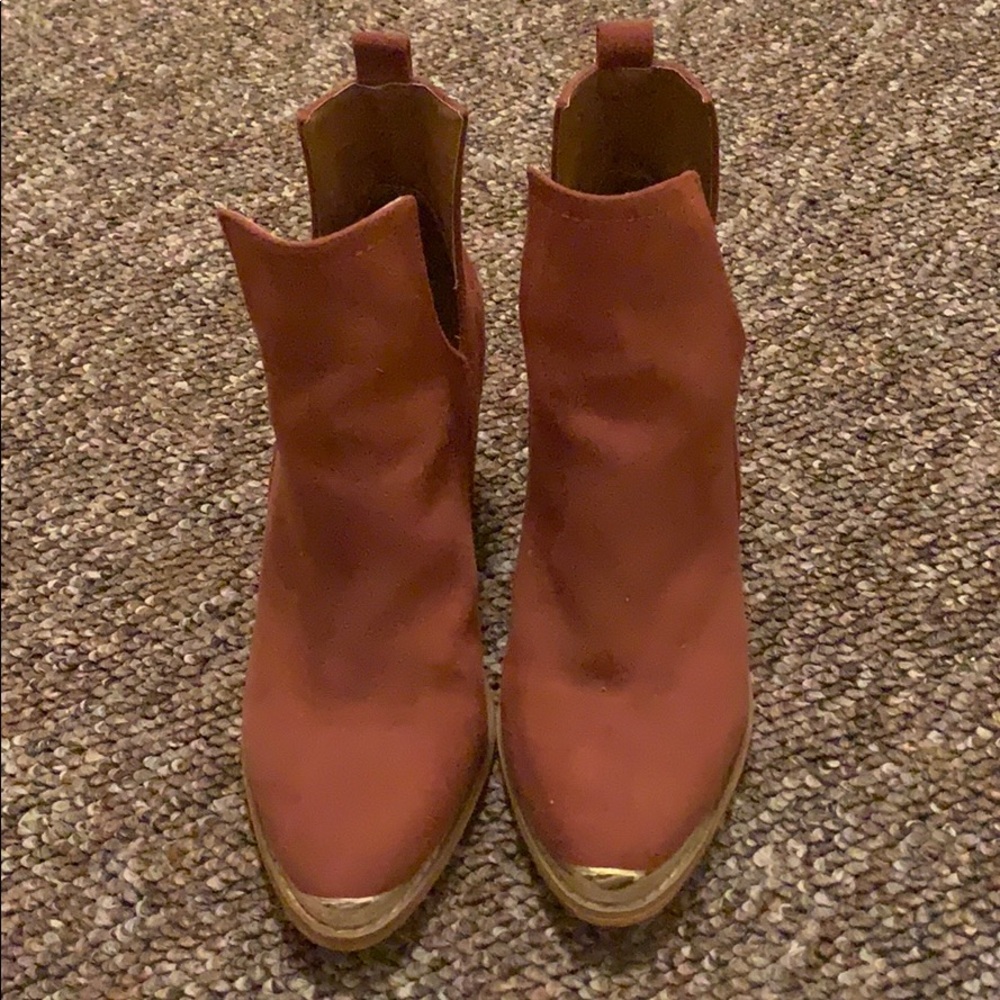 Ankle booties